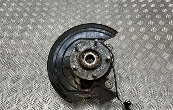Nissan Leaf II (ZE1) Front wheel hub 