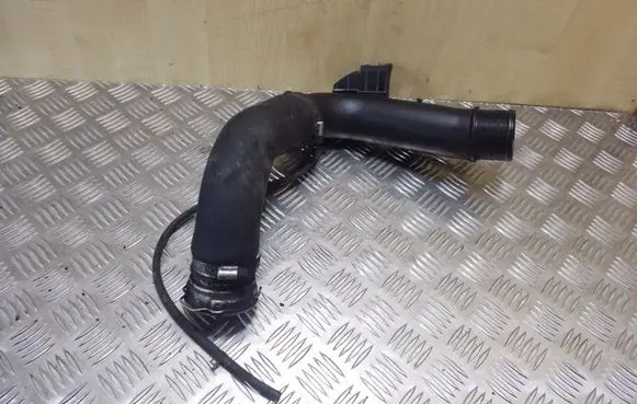 Toyota Auris 150 Intercooler hose/pipe 175620R021