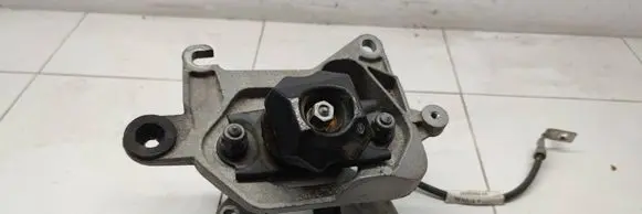 Renault Megane IV Gearbox mounting bracket 112221641R