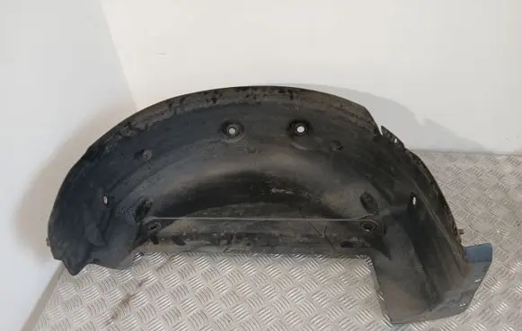 Renault Trafic III (X82) Rear arch fender liner splash guards 93867908