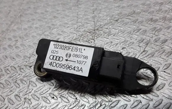 Audi A8 S8 D2 4D Airbag deployment crash/impact sensor 4D0959643A