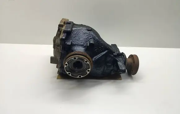 BMW 5 E60 E61 Rear differential 7570470 900807170360006 EA160V265