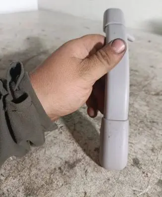 Rear interior roof grab handle
