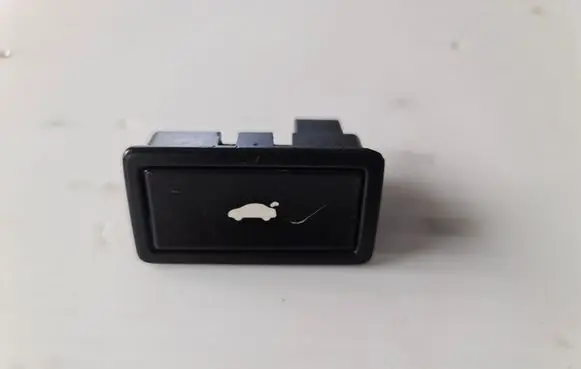 Audi Q7 4L Tailgate/boot open switch button 3D0959831C