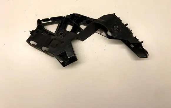 Volkswagen Golf VIII Front bumper mounting bracket 5H0807050D