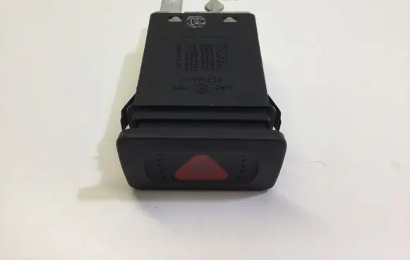 Volkswagen Golf IV Hazard light switch 1J0953235J