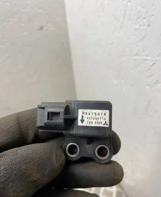 Mitsubishi Pajero Sport I Airbag deployment crash/impact sensor MR475078 X4T22371A