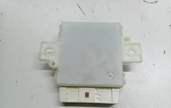 Mercedes-Benz ML W166 Parking PDC control unit/module A1669002307 0827 0263004631