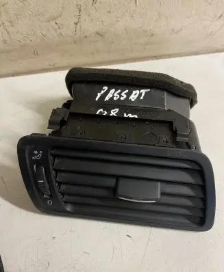 Volkswagen PASSAT B6 Dashboard side air vent grill/cover trim 05703001