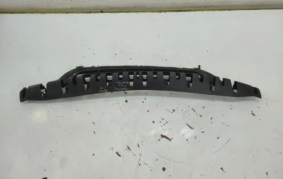 BMW i3 Front bumper lower grill 7306434-JLK01