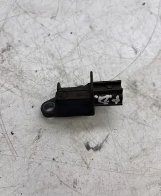 Audi A4 S4 B8 8K Airbag deployment crash/impact sensor 8K0959651 5WK43738