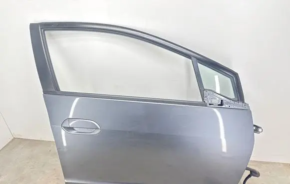 Honda Insight Front door