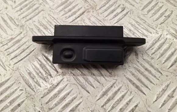 Toyota Avensis T270 Tailgate release/open handle 8484028040