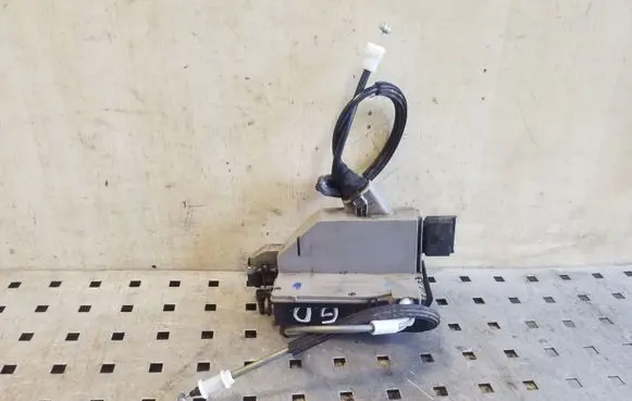 Citroen DS4 Rear door lock 9685353680