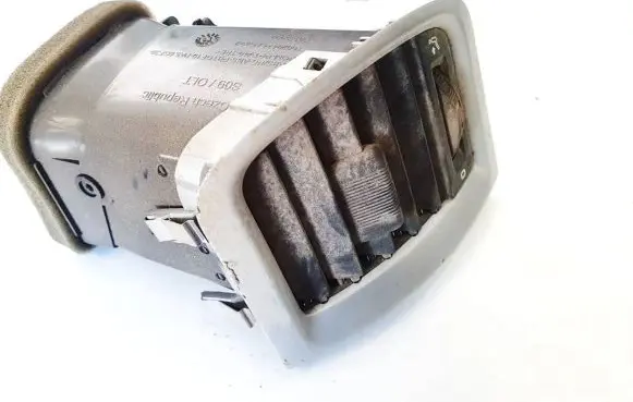 Skoda Roomster (5J) Dash center air vent grill 5j0819701