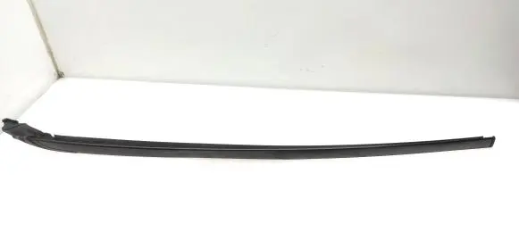 Toyota Avensis Verso Windshield trim