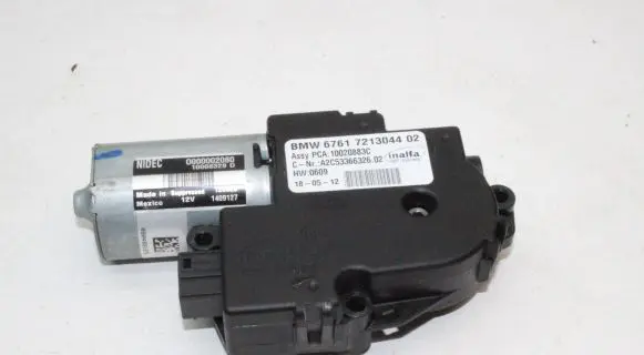 BMW X3 F25 Sunroof motor/actuator 7213044