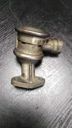 BMW 1 E81 E87 EGR valve 7505993