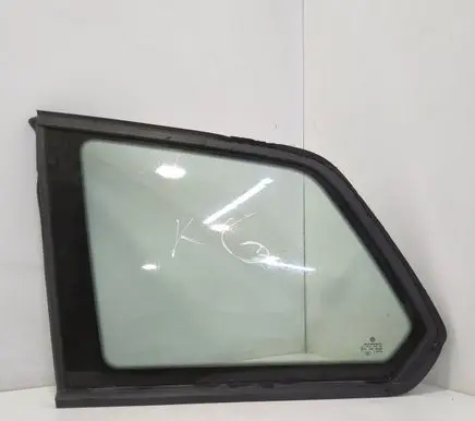 Volkswagen Golf VII Rear side window 43R00048