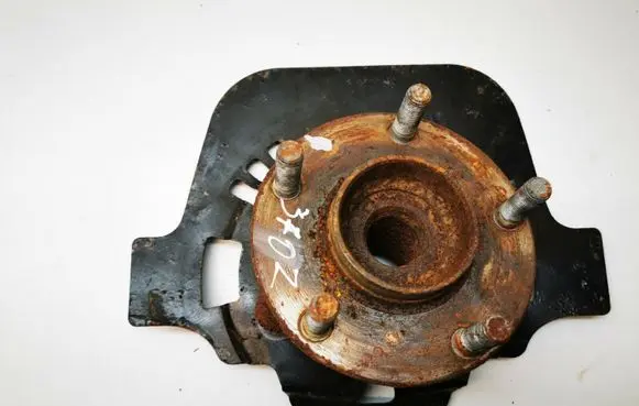 Nissan 370Z Front wheel hub