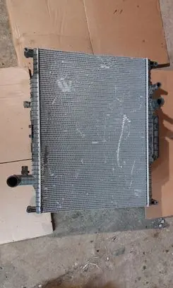 Land Rover Discovery 4 - LR4 Coolant radiator H328005BA L25951