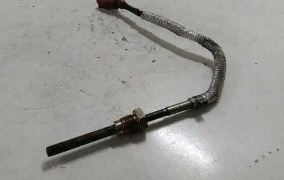 Audi A4 S4 B8 8K Exhaust gas temperature sensor 059906088M