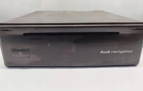 Audi A6 S6 C5 4B Navigation unit CD/DVD player 8200505120