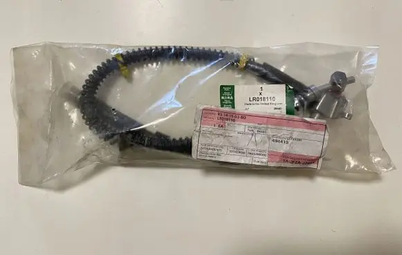 Land Rover Discovery 3 - LR3 Brake line pipe/hose LR018110