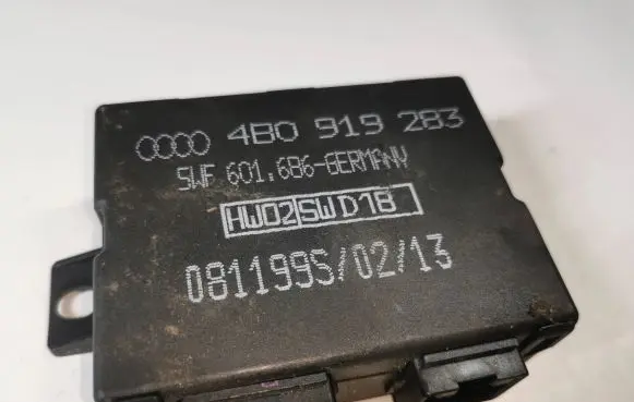 Audi A6 S6 C5 4B Parking PDC control unit/module 4B0919283 601686 081199S