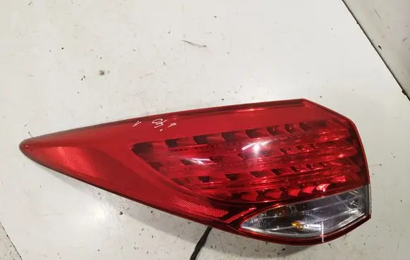 Hyundai i40 Rear/tail lights 924013Z0