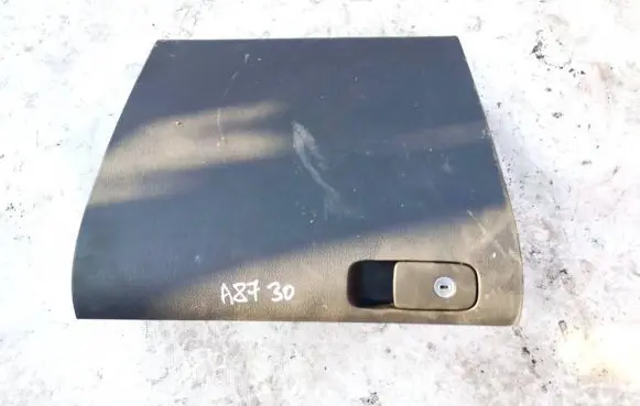 Volkswagen Tiguan Glove box 5m1857097n