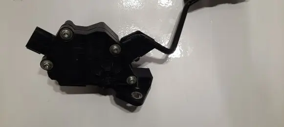 Subaru Forester SH Accelerator throttle pedal 36010AG110