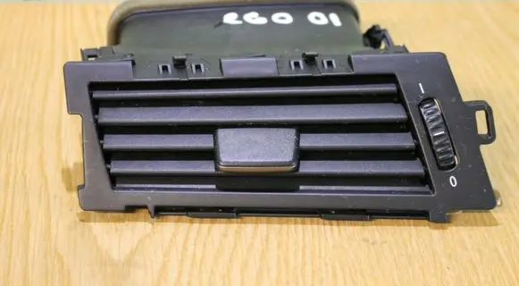 BMW 5 E60 E61 Dashboard side air vent grill/cover trim 6910731