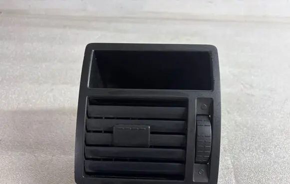 Volkswagen Transporter - Caravelle T5 Dashboard side air vent grill/cover trim 7H1819204A