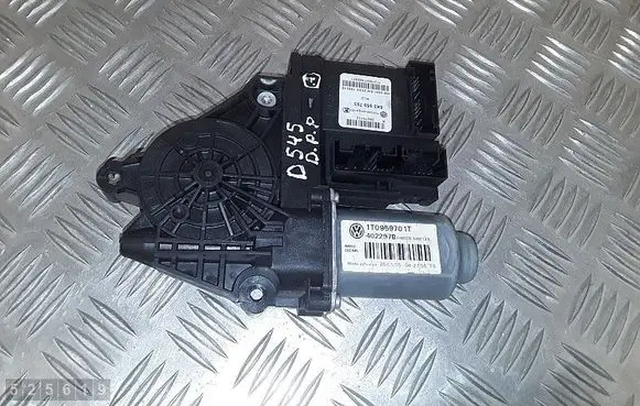 Volkswagen Caddy Rear door window regulator with motor 5K0959793