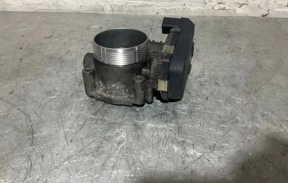 BMW 5 F10 F11 Throttle valve 7555944