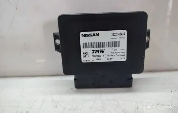 Nissan X-Trail T32 Hand brake control module 360324BA0A