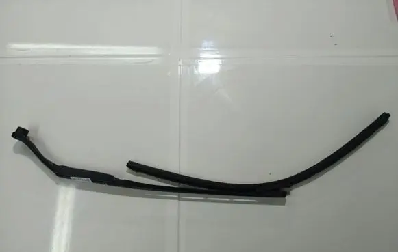 Citroen C5 Front wiper blade arm 