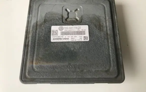 Volkswagen PASSAT B6 Engine control unit/module 03G906018CD 5WP45600AC
