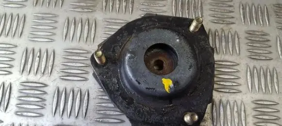Nissan Almera Tino Coil spring mount 
