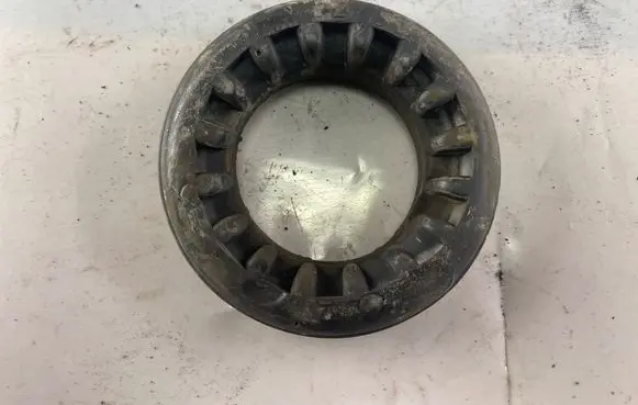 Volvo V40 Rear coil spring rubber mount Av615599dd