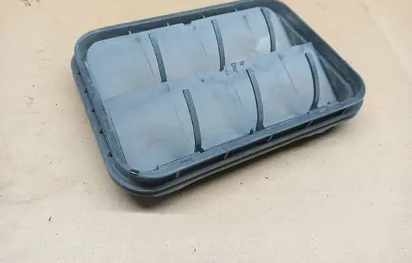 Seat Leon (1P) Quarter panel pressure vent 5P0819465A