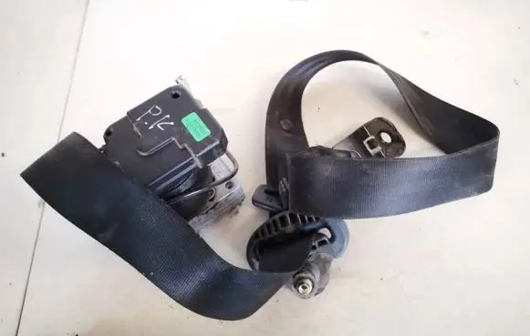 Skoda Octavia Mk1 (1U) Front seatbelt 1u4857701c