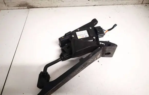 KIA Sportage Accelerator throttle pedal flh0405b2s900 flh0405b-2s900
