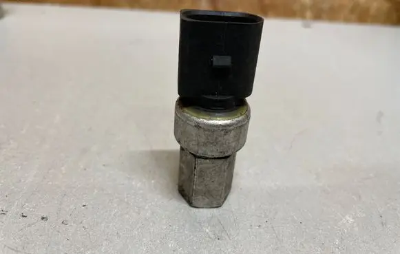 Air conditioning (A/C) pressure sensor
