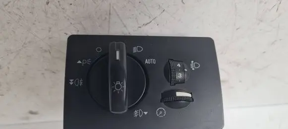 Ford Focus C-MAX Light switch 7M5T13A024CA