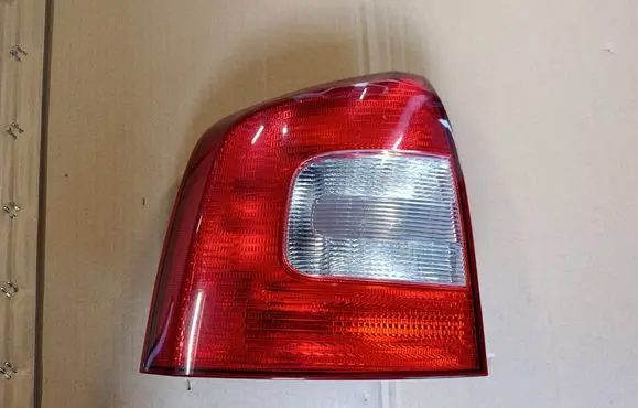Skoda Octavia Mk2 (1Z) Rear/tail lights 1Z9945095A