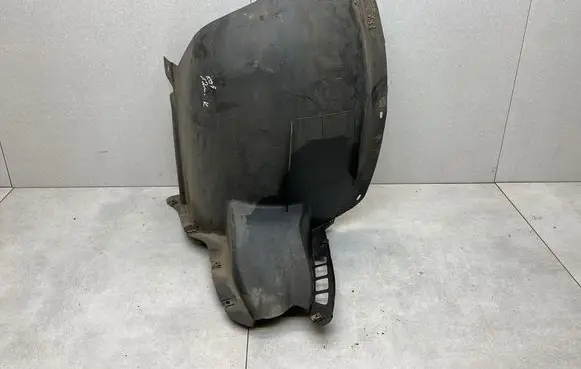 Volkswagen Eos Front wheel arch liner splash guards 1Q0805911D
