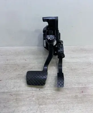Porsche Macan (95B) Pedal assembly 95B723031C 8K1723523A