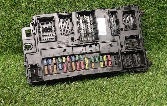 Ford Focus Power management control unit FU5T15604DDA A2C7534390000